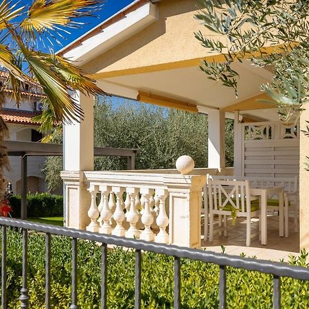 Villa Opatic Porec Exterior photo